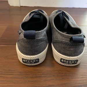 Woman’s Sperry Boat Shoes Sz 8. Like New. Only wore once